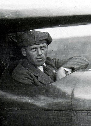 Max Kegel im Flugzeug