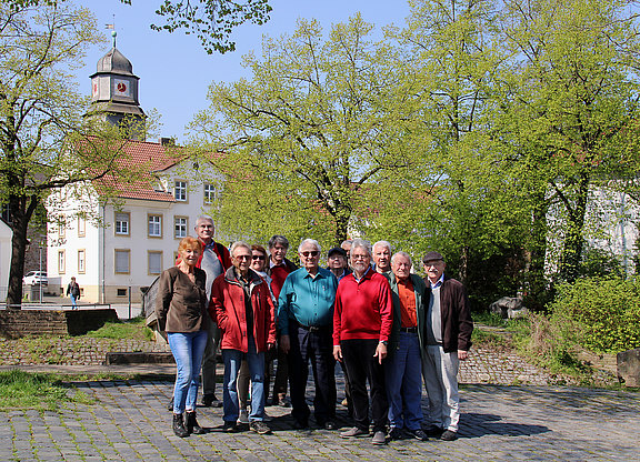 Gruppenfoto vor der Marienkirche in Bettenhausen 2022