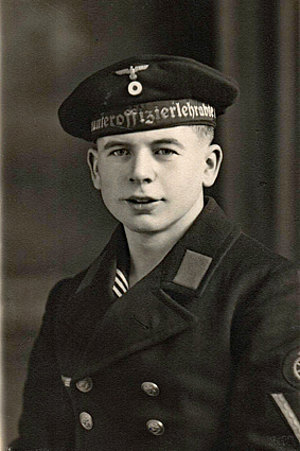 Heinrich Kraft in der Uniform eines Teilnehmers des Unteroffizierslehrgangs