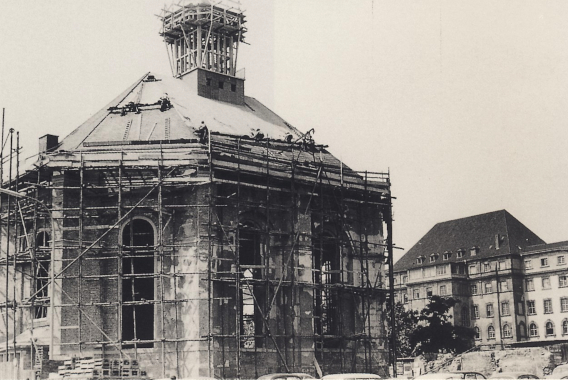 Wiederaufbau der Karlskirche in Kassel 1957 