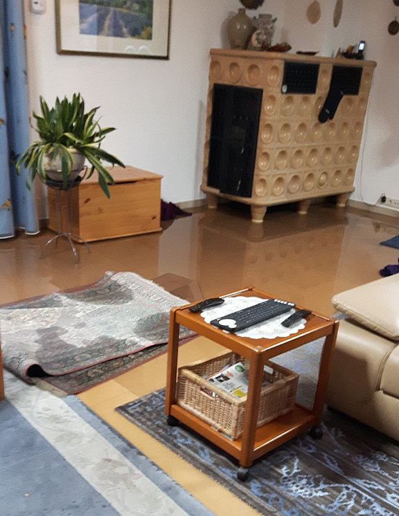 Langsam zieht sich das Wasser wieder zurück 