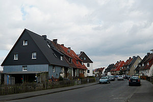 Blick von der W.-Petersen-Straße in die Radestraße