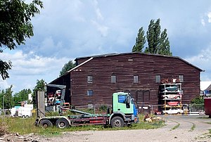 LKW vor der ehemaligen Reichskriegerhalle, 2016