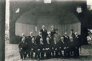 Die Herren des Festkomitees als Gruppenbild