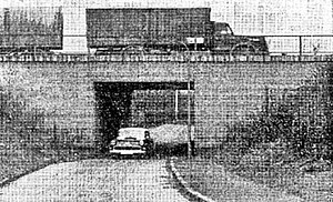 Zufahrt unter der B83