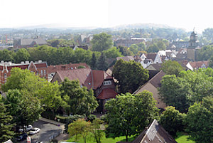 Blick vom Turm der Kunigundiskirche auf den Bunker im Grünen, 2009