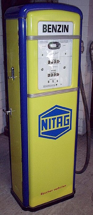 Nitag Benzinzapfsäule gelb-blau