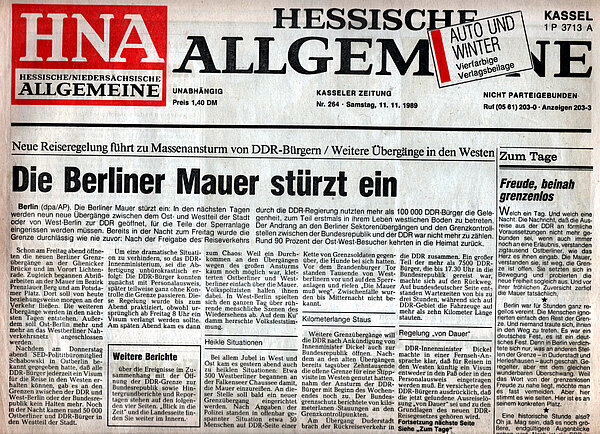 Titelblatt der HNA am 11.11.1989 mit dem Aufmacher "Die Berliner Mauer stürzt ein "