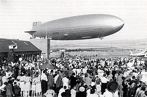 Zeppelin über Waldau 1939