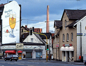 Blick auf das Haus Drude mit Eisdiele, 1990er Jahre