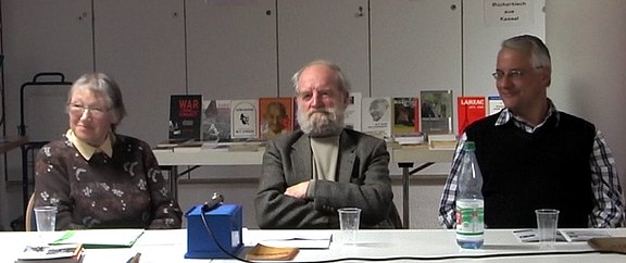 Das Ehepaar Weber-Zucht mit Ortsteilbotschafter Dr. Marc Urlen im Haus Forstbachweg (Mrz. 2013) 