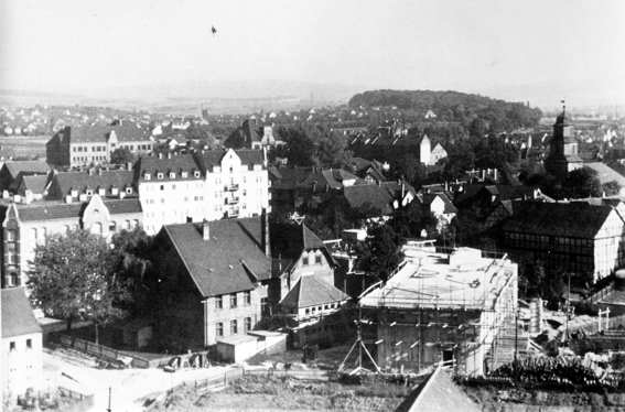 Blick vom Turm der Kunigundiskirche auf die Bunkerbaustelle 