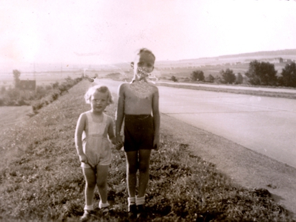 Autobahn auf dem Lindenberg 1950 