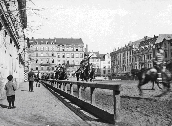 Reitbahn auf dem Garde du Corps Platz in Kassel 