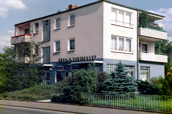 Bankfiliale in der Heiligenroeder Strasse 18 