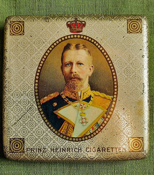 Das Bildnis des Prinz Heinrich von Preussen auf einer Zigarettendose von 1900 