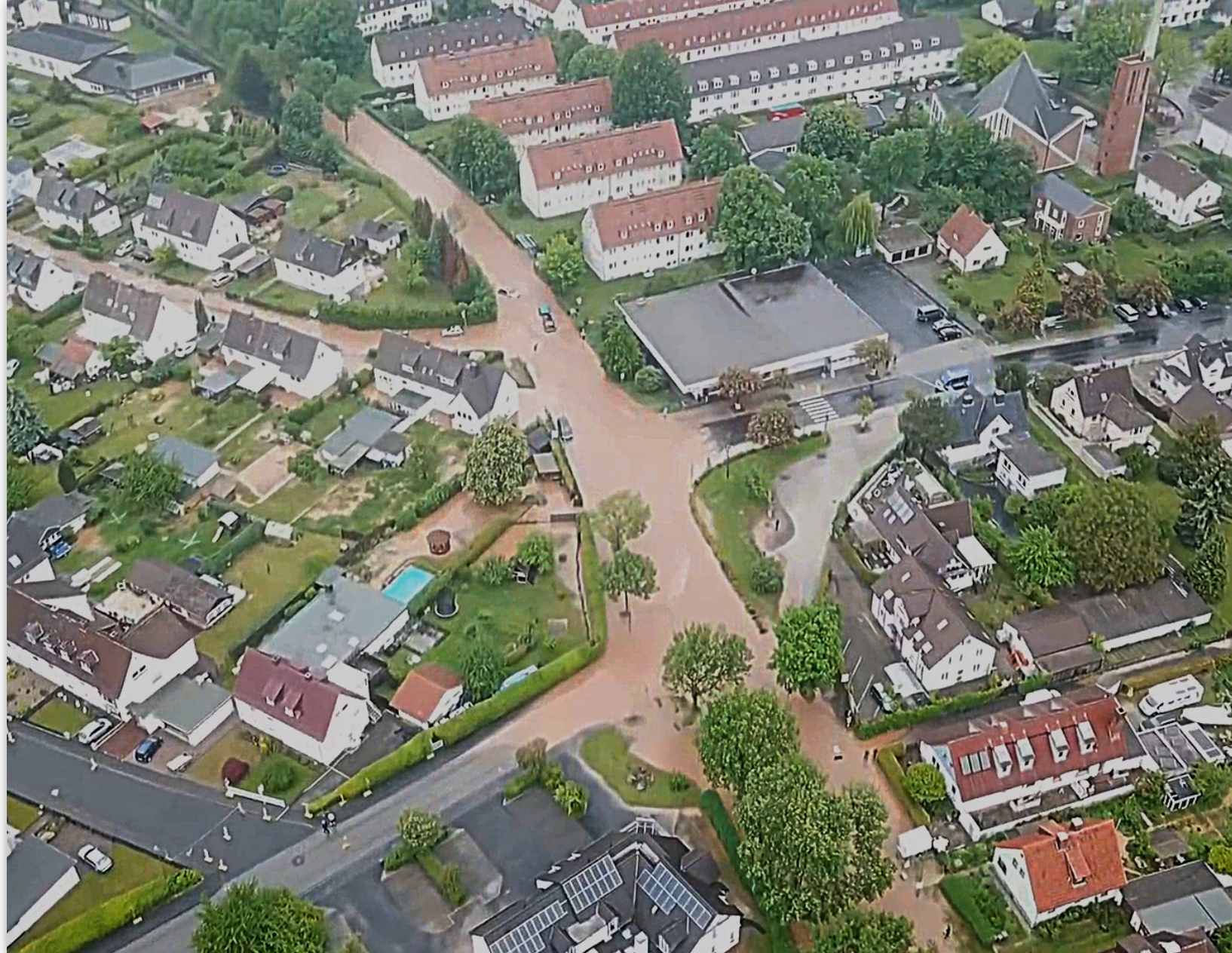 Blick auf die Kreuzung Ochsh. Str./Forstbachweg am 21.05.2019 vormittags.