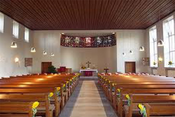 Der Kircheninnenraum im Jahr 2000 
