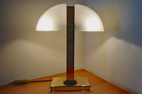 Lampe aus dem Fachgeschäft Koli-Leuchten