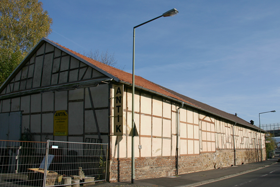 Lagerhalle des Kupferhammers entlang der Leipziger Straße 