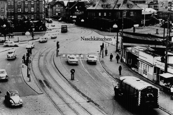 Leipziger Platz 1960, rechts in der Reihe der Buden das Naschkätzchen 