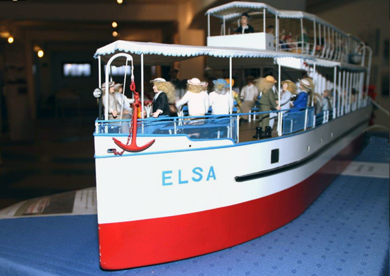 Modell Dampfer Elsa im Museum 