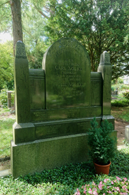 Familiengrab der Familie Nölke auf dem Kasseler Hauptfriedhof 