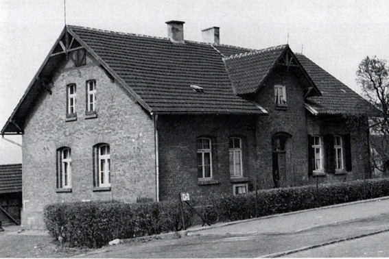 Schulgebäude von 1890 