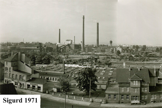 Blick über das Firmengelände vom Turm der Marienkirche, 1971 
