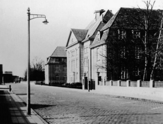 Spinnfaser Verwaltungsgebaeude in der Wohnstrasse, 1940 
