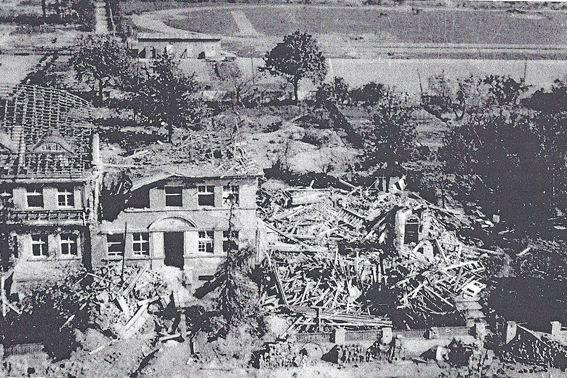 Wohnstraße 11-13 total zerstörrt am 19.4.1944, wurde nicht mehr aufgebaut 