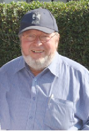 Hans-Peter Pütz beim Maibaumaufstellen auf dem Häschenplatz